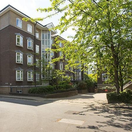Ifor Evans Hall, Camden Londen Buitenkant foto