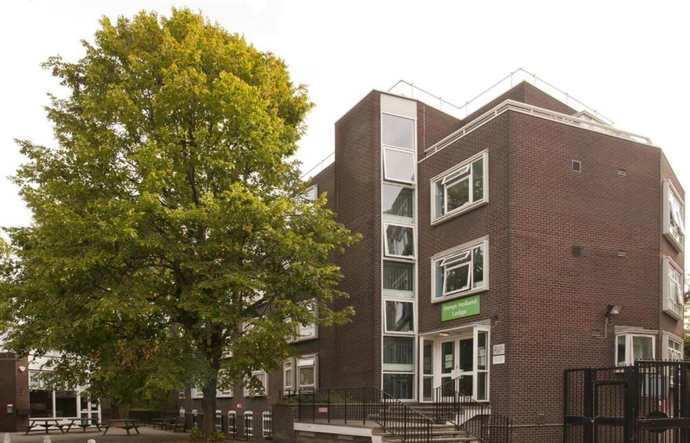 Ifor Evans Hall, Camden Londen Buitenkant foto