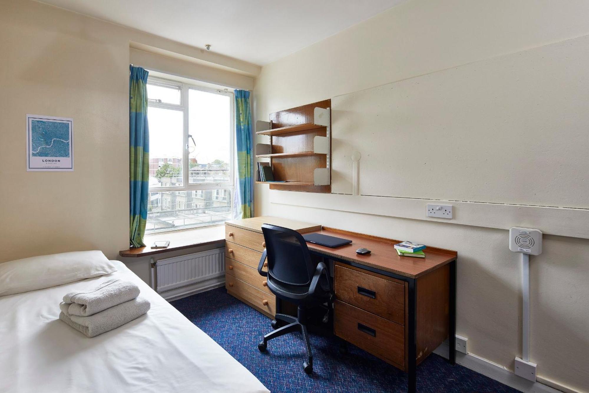 Ifor Evans Hall, Camden Londen Buitenkant foto