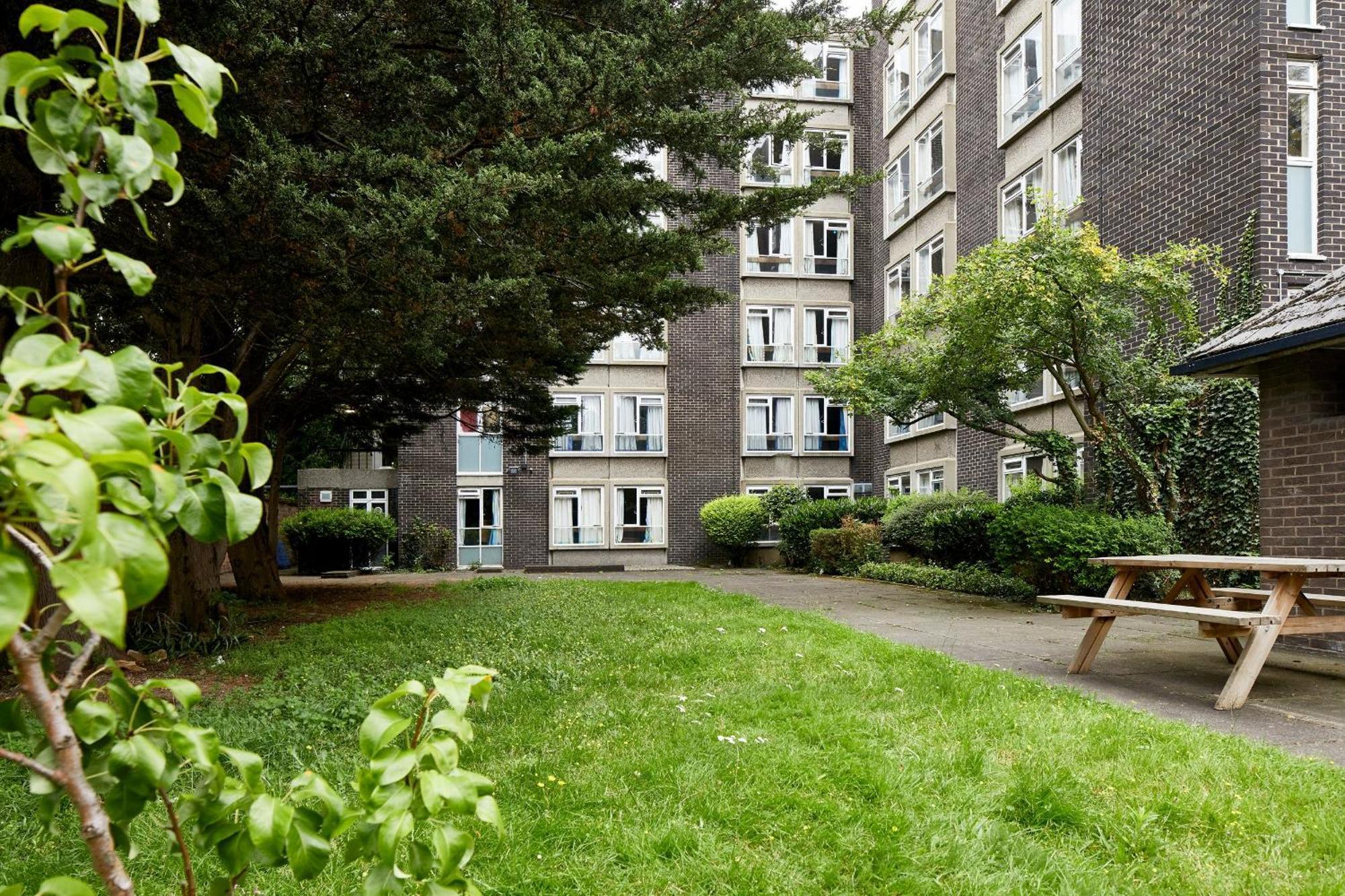 Ifor Evans Hall, Camden Londen Buitenkant foto